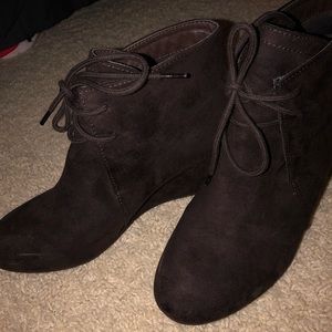New Direction dark brown wedge booties